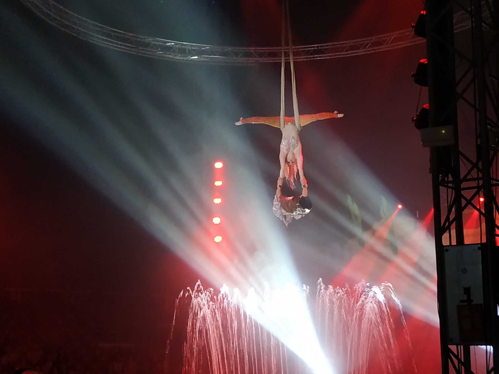 img 20191012 1821195793004613043469592 - Circos sin animales. Visita el Circo sobre Agua en Madrid